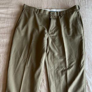 Haggar Men's Pleated Dress Pants 38x32